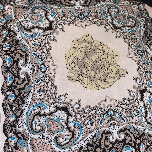 Printed Top - Picture 2 of 5